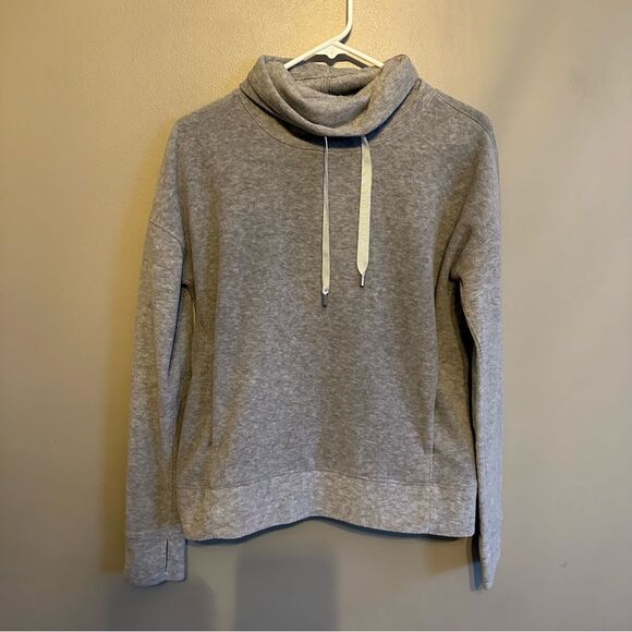 Lululemon Turtleneck Gray Sweater Go Forward Pullover Warm Size 6 - Picture 3 of 8